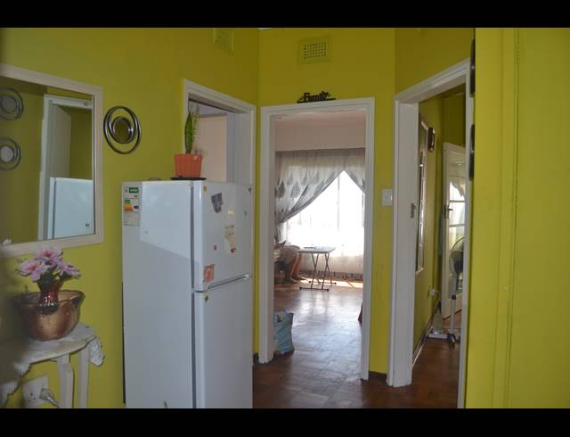 1 BEDROOM FLAT FOR SALE IN SCOTTBURGH CENTRAL